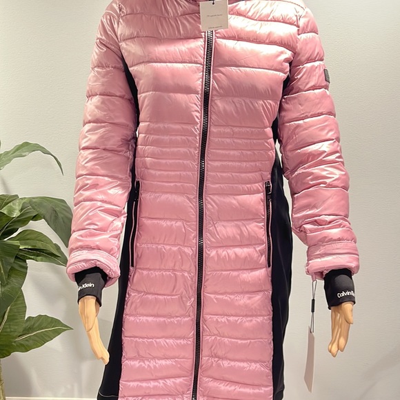 Calvin Klein pink jacket 7 warm factor size M. New - Picture 2 of 3